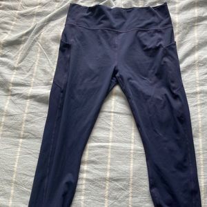 Fabletics oasis capri leggings